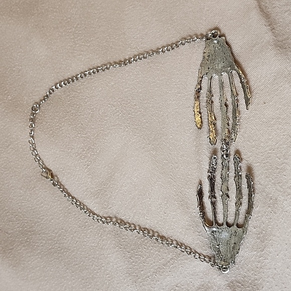 Silver Skeleton Hand Necklace Choker - Picture 5 of 6